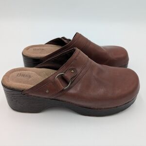 Bass Women's Brown Leather Mules Clogs 10 Cottagecore 70s Retro Everyday Casual